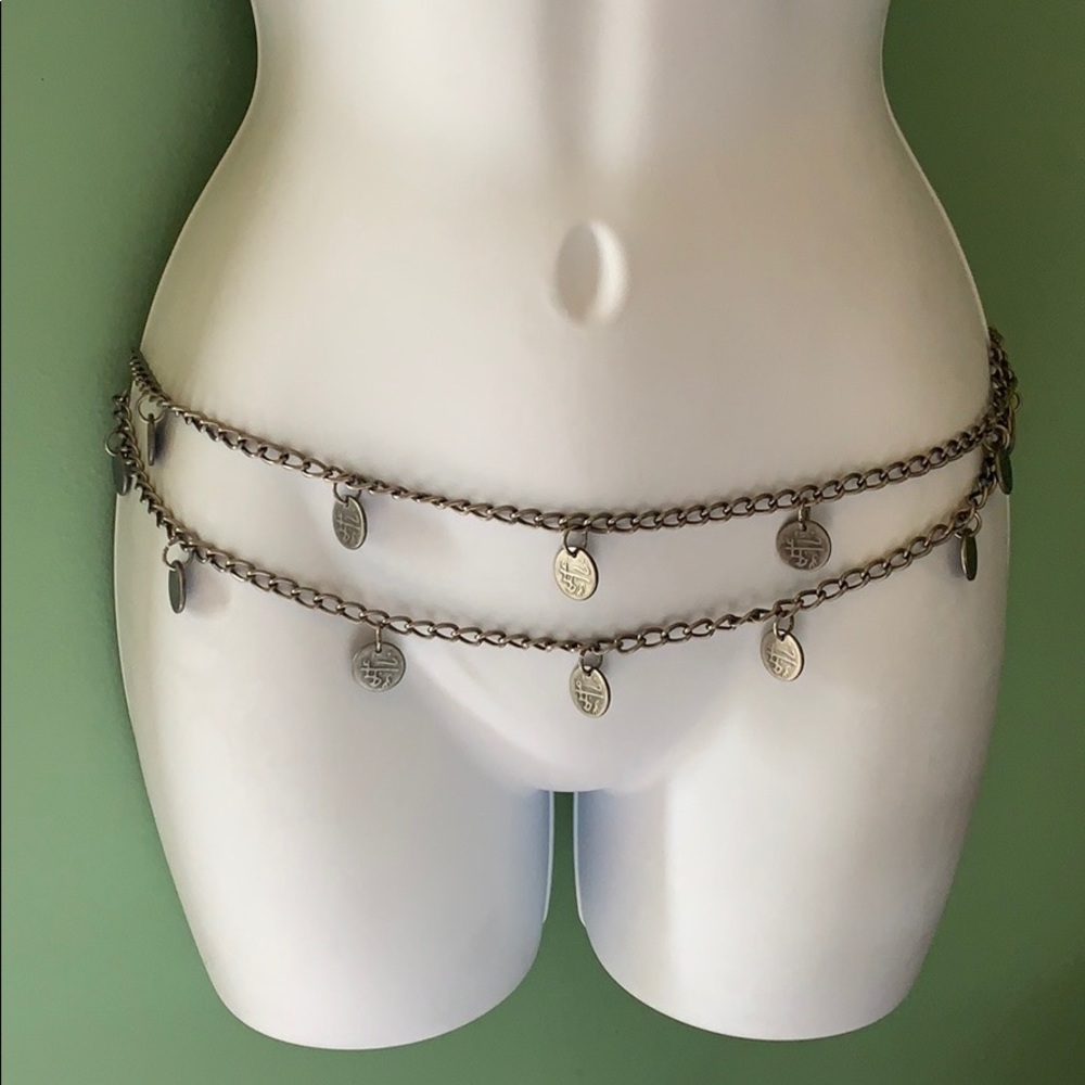 ✨HP✨ Retro Chain Statement Belt - Picture 3 of 6